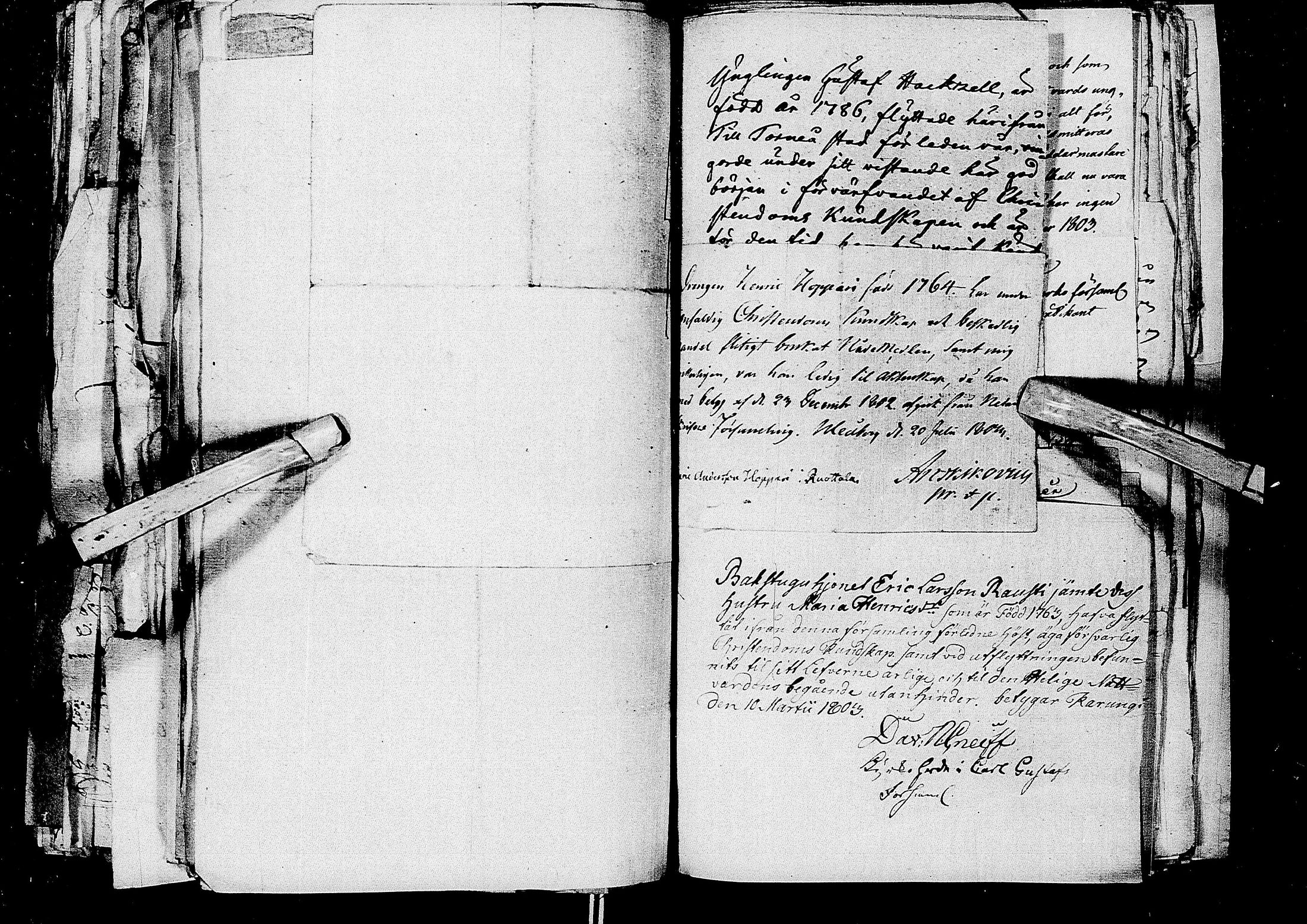 [ ../kirjat/Kirkonkirjat/alatornio/muuttokirjoja_1800-1806_ik212-213/kuvat/339.jpg ]