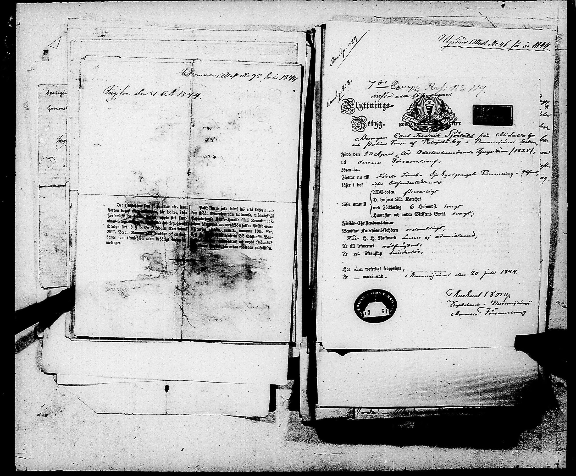 [ ../kirjat/Kirkonkirjat/ensimmainen_suomen_meriekipaasi/muuttokirjoja_1844-1845_es175/kuvat/103.jpg ]