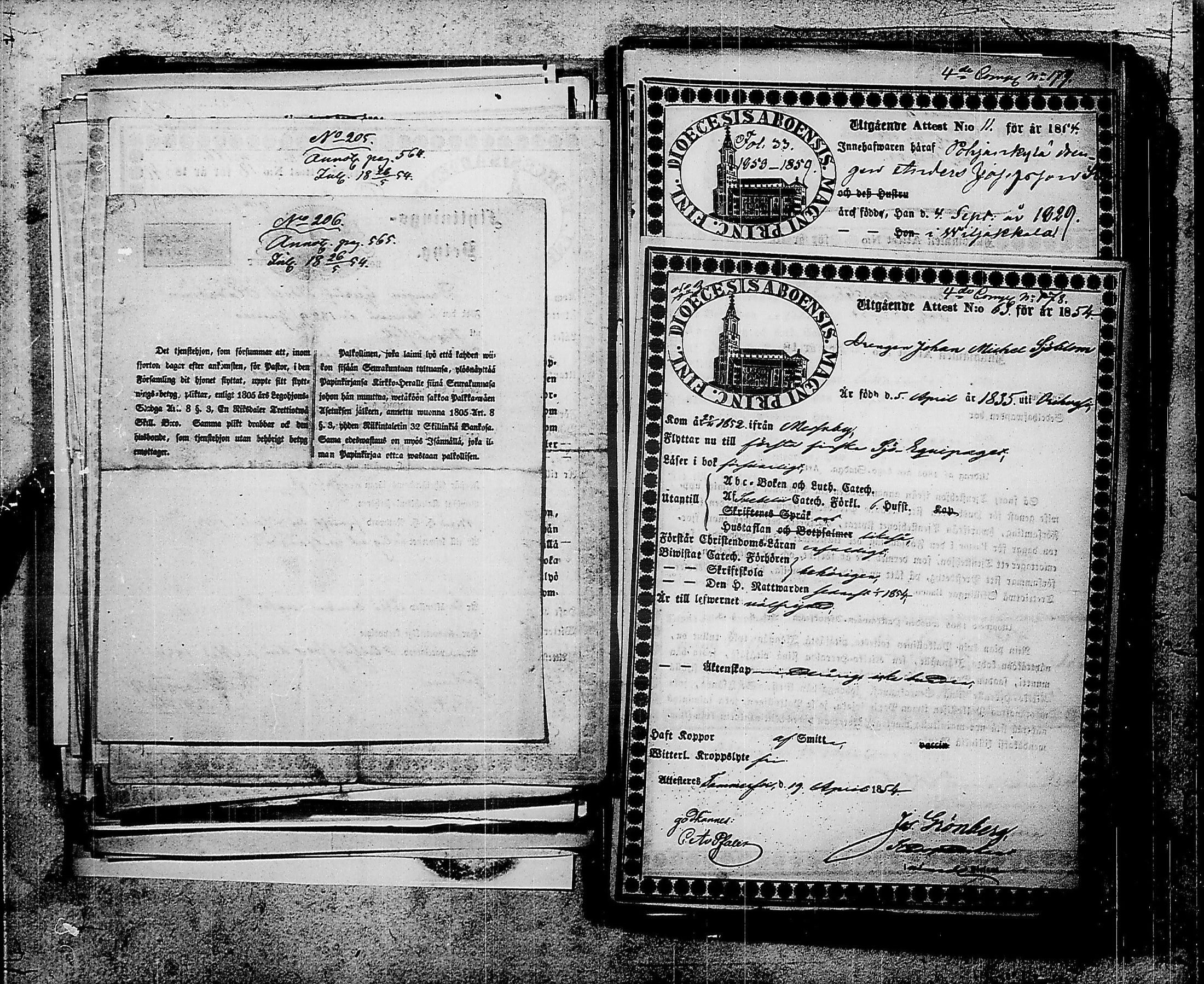 [ ../kirjat/Kirkonkirjat/ensimmainen_suomen_meriekipaasi/muuttokirjoja_1854-1855_es177/kuvat/219.jpg ]