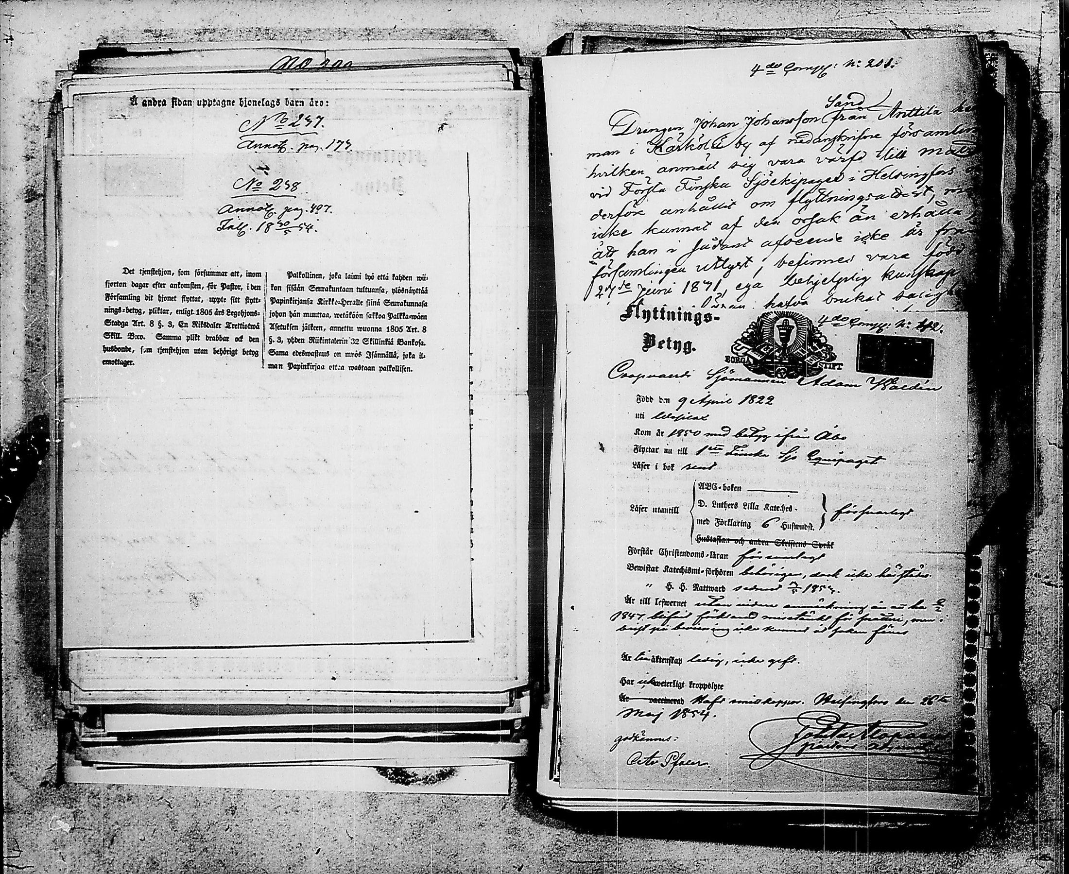 [ ../kirjat/Kirkonkirjat/ensimmainen_suomen_meriekipaasi/muuttokirjoja_1854-1855_es177/kuvat/251.jpg ]