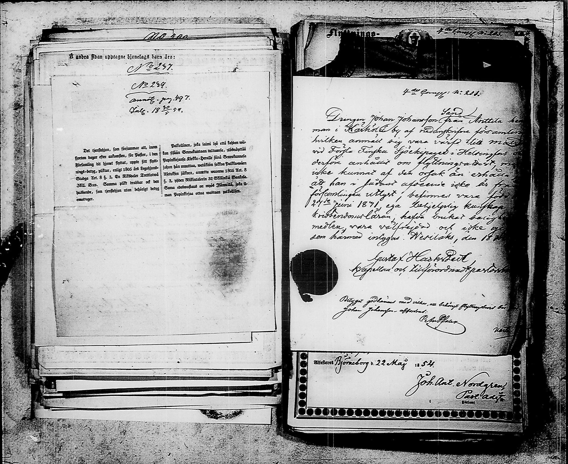 [ ../kirjat/Kirkonkirjat/ensimmainen_suomen_meriekipaasi/muuttokirjoja_1854-1855_es177/kuvat/252.jpg ]
