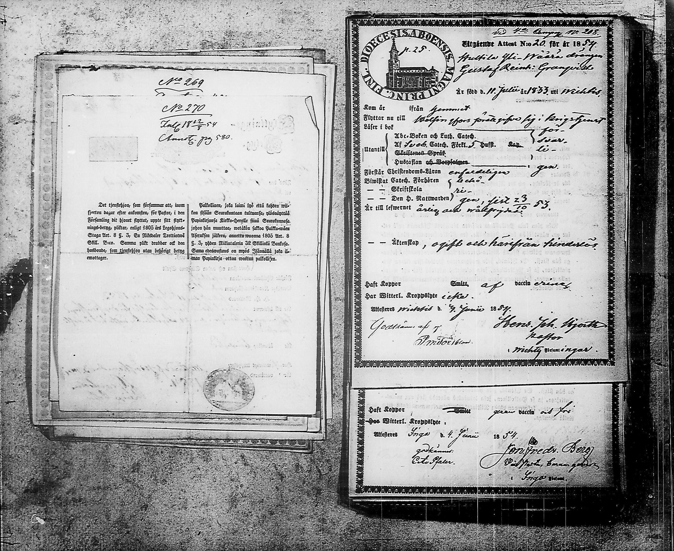 [ ../kirjat/Kirkonkirjat/ensimmainen_suomen_meriekipaasi/muuttokirjoja_1854-1855_es177/kuvat/285.jpg ]