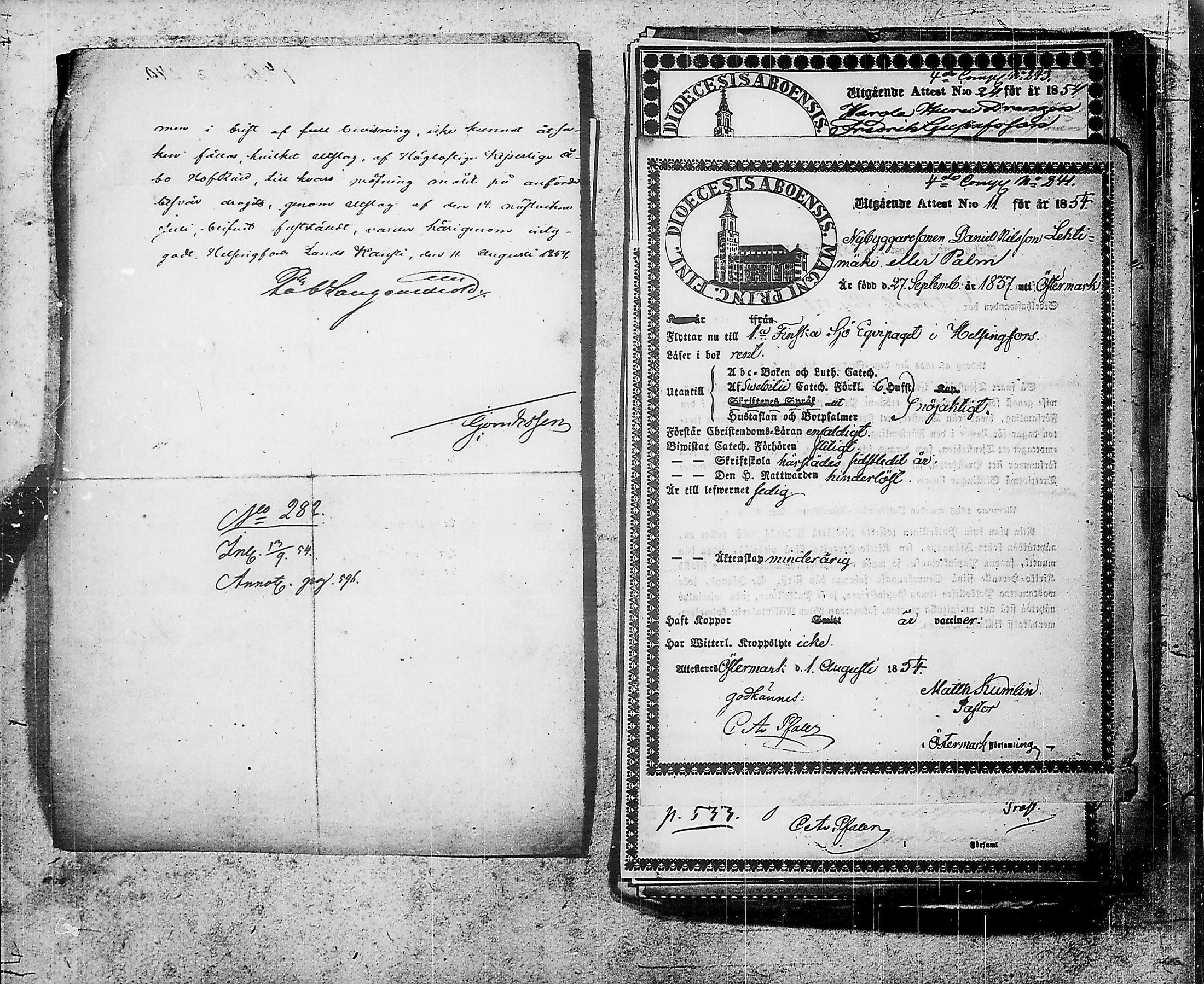 [ ../kirjat/Kirkonkirjat/ensimmainen_suomen_meriekipaasi/muuttokirjoja_1854-1855_es177/kuvat/297.jpg ]