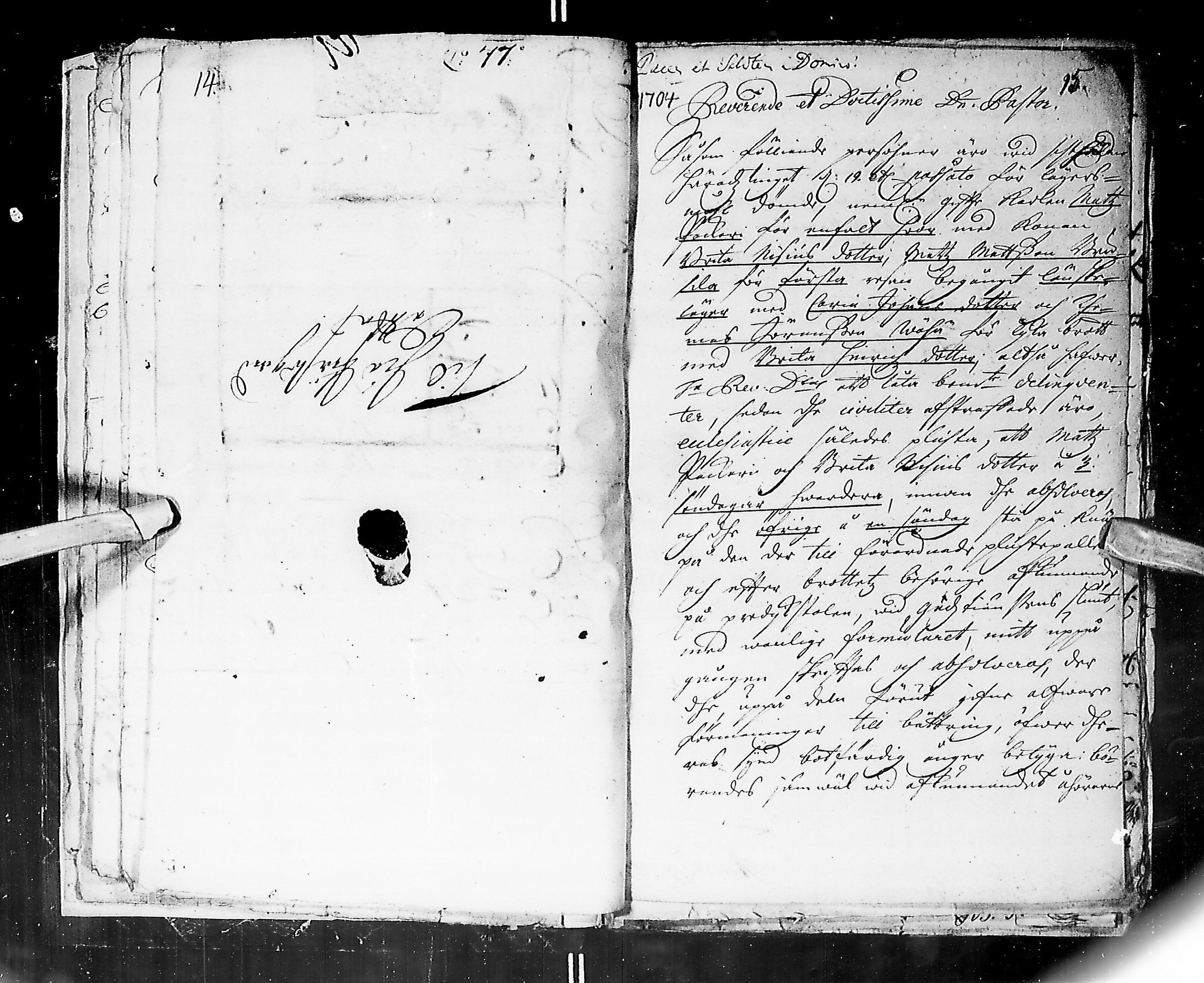 [ ../kirjat/Kirkonkirjat/ii/asiakirjoja_1704-1723_ik266/kuvat/14.jpg ]
