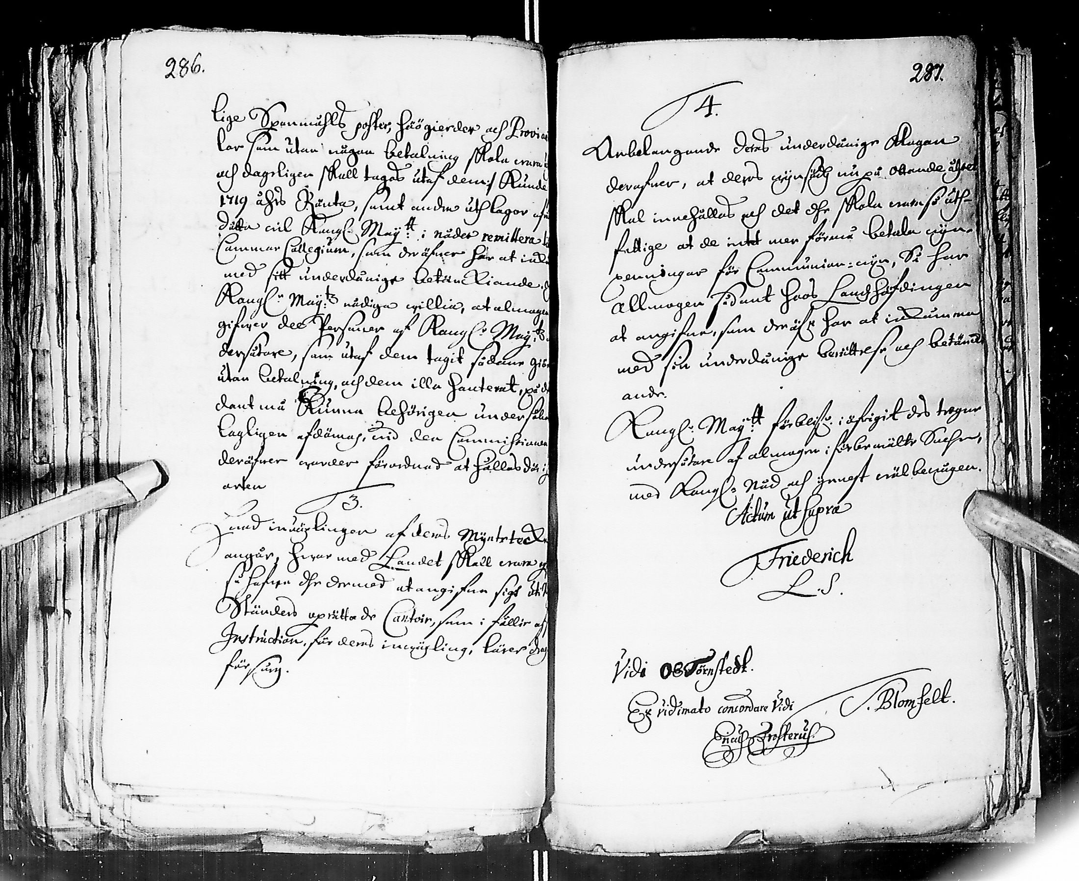 [ ../kirjat/Kirkonkirjat/ii/asiakirjoja_1704-1723_ik266/kuvat/150.jpg ]