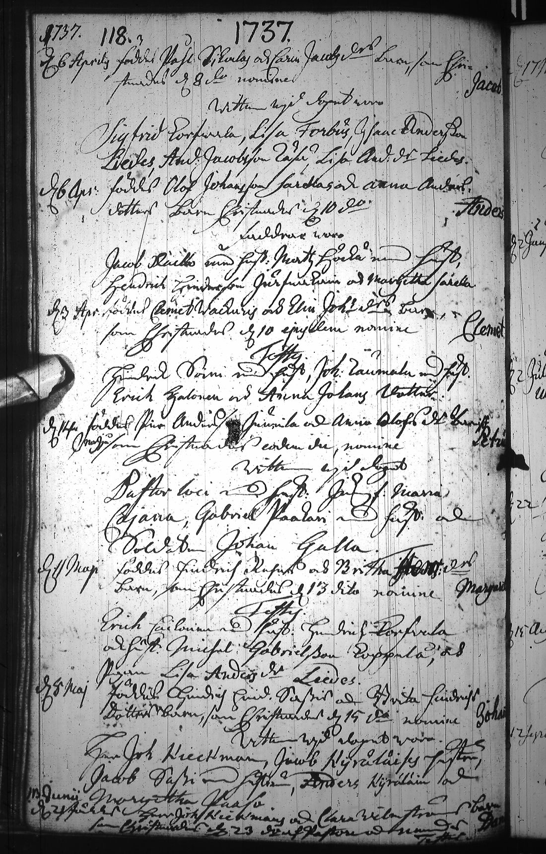 [ ../kirjat/Kirkonkirjat/ii/syntyneet_1717-1777_ik255/kuvat/129.jpg ]