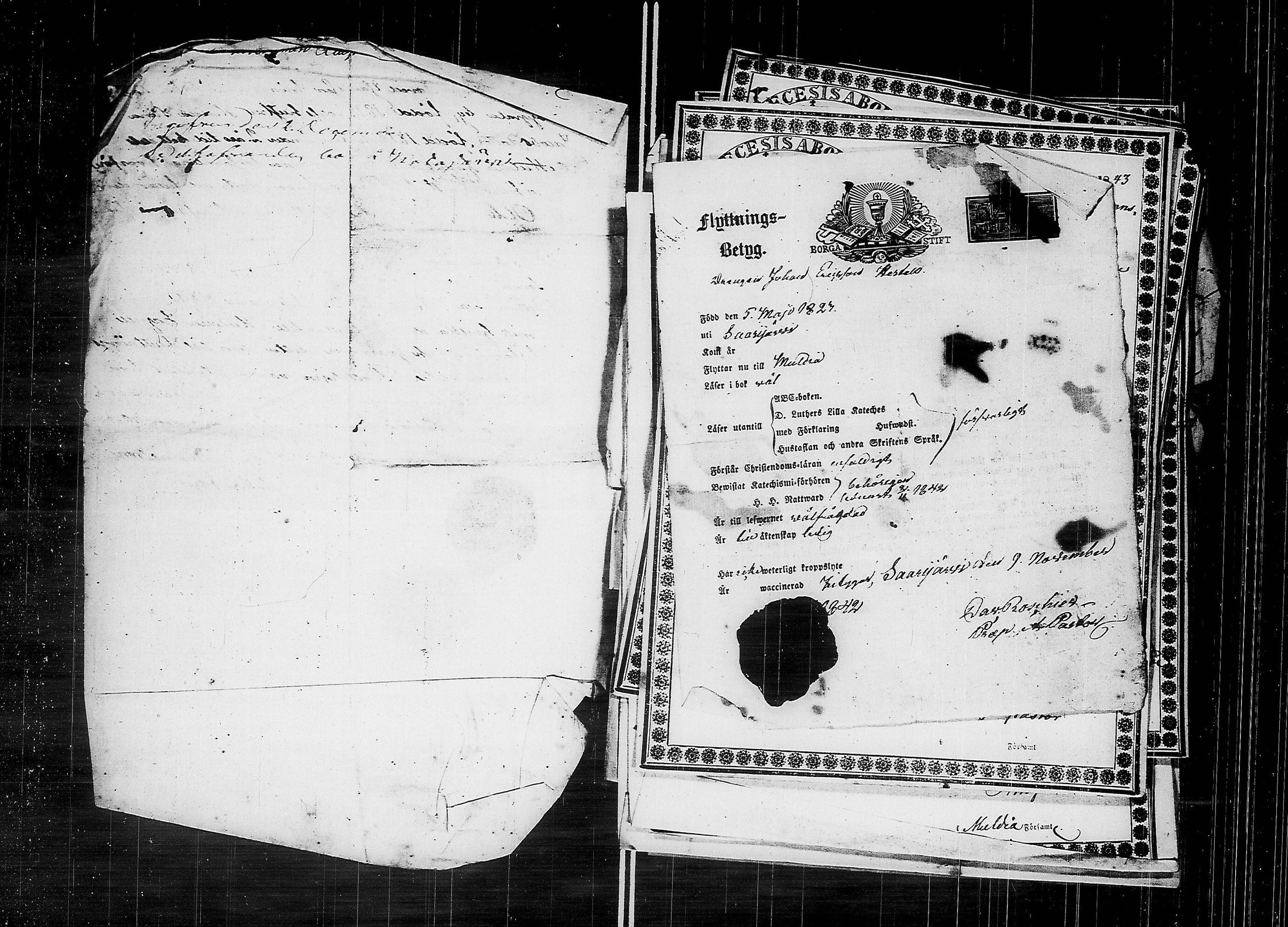 [ ../kirjat/Kirkonkirjat/multia/muuttokirjoja_1836-1846_uk424-425/kuvat/119.jpg ]